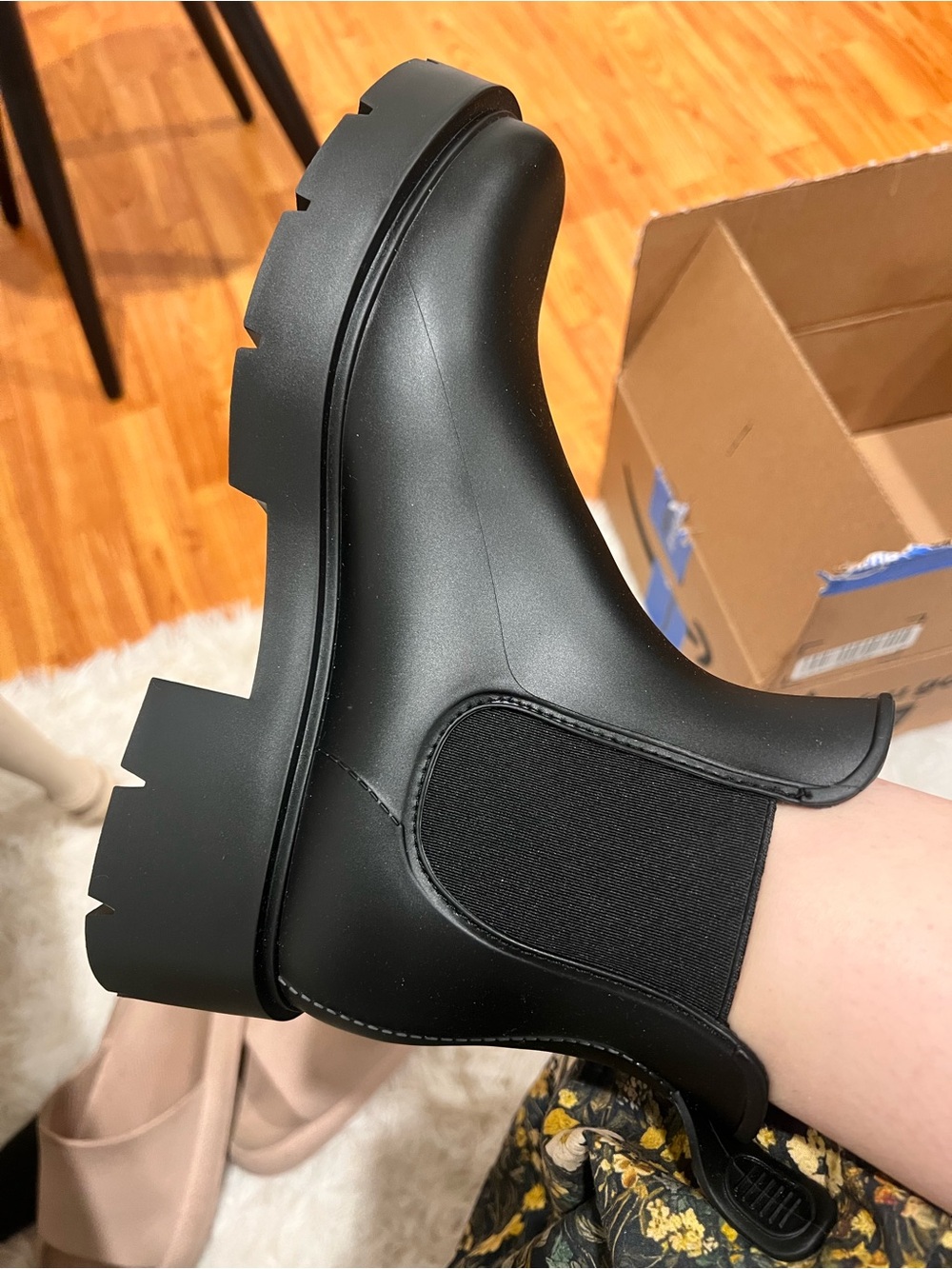 Platform Ankle Chelsea Bootie - Picture 2 of 9
